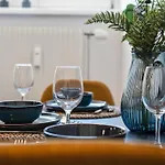 Boho Design - Historic Center With Free Parking & Aircon By Hero Homes * Graz
