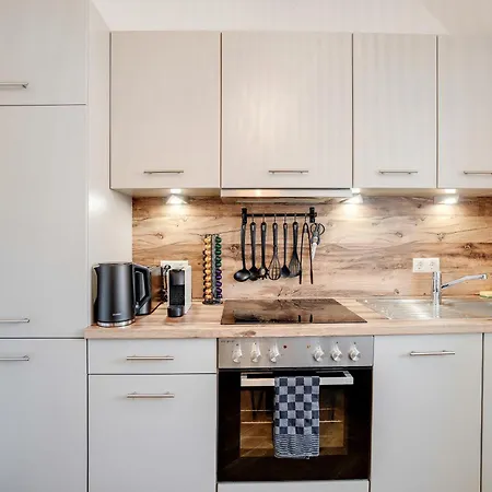 Boho Design By Hero Homes - Lage Im Historischen Zentrum - Self-check-in & Aircon Apartment Graz