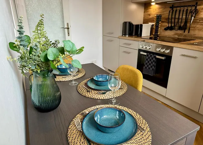 Boho Design - Historic Center With Free Parking & Aircon By Hero Homes *