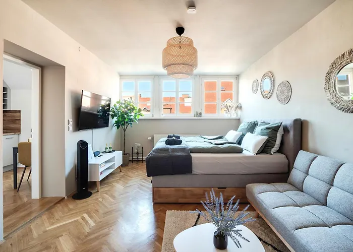 Boho Design - Historic Center With Free Parking & Aircon By Hero Homes Apartment